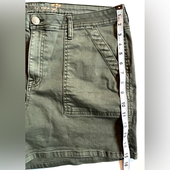 Seven7 Women's Green Button Up Utility Shorts w Pockets Size 16 - Picture 4 of 12